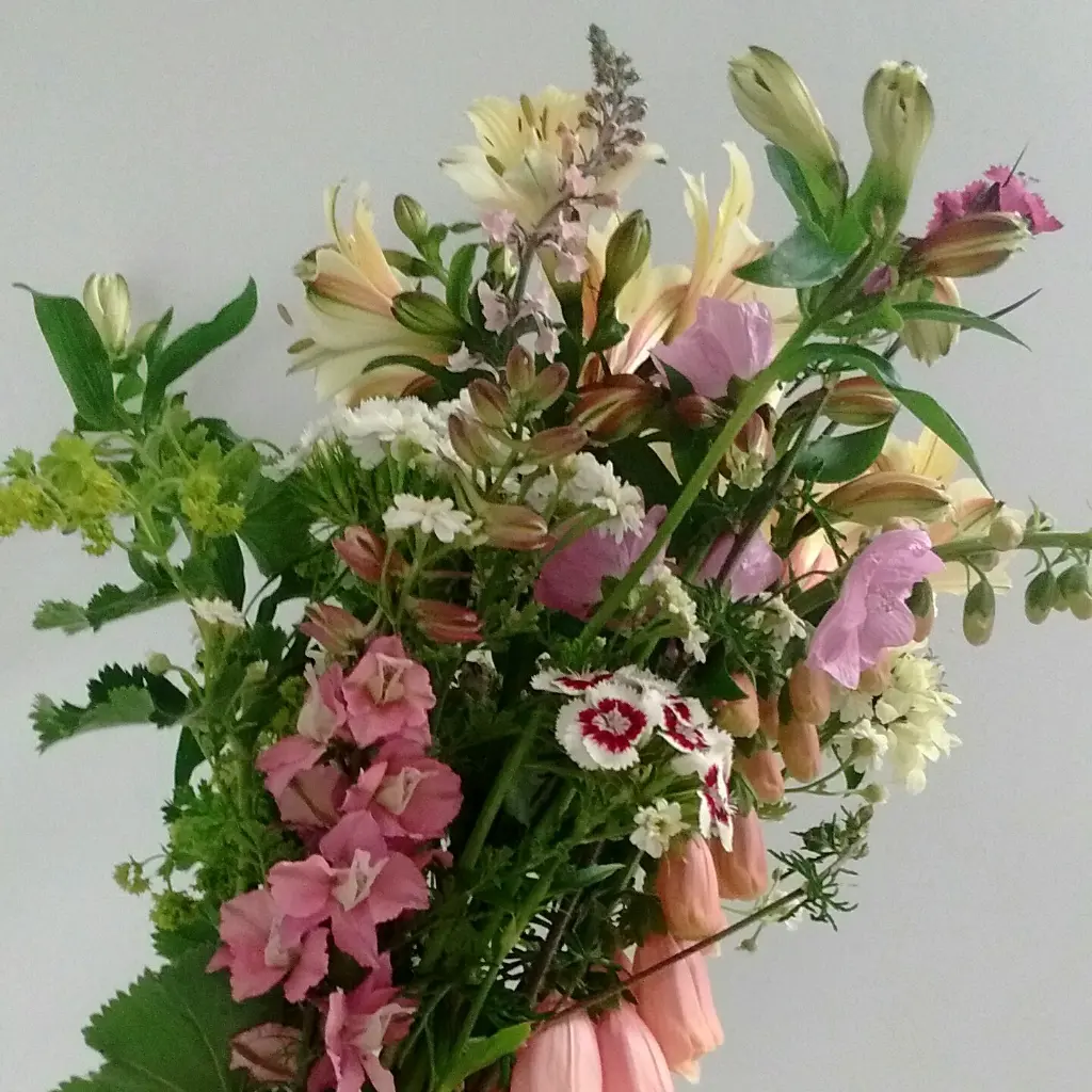 Alstros mixed Bouquet 4.webp