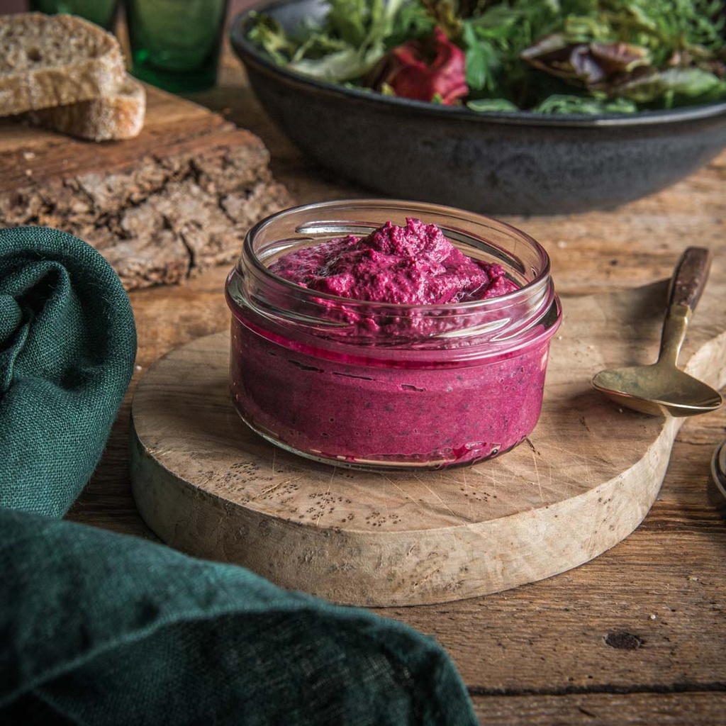 Egyptian beetroot dip