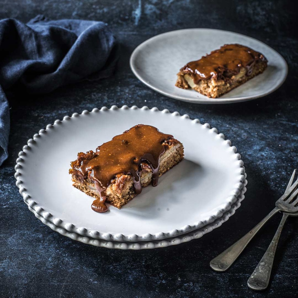 Sticky toffee pear pudding