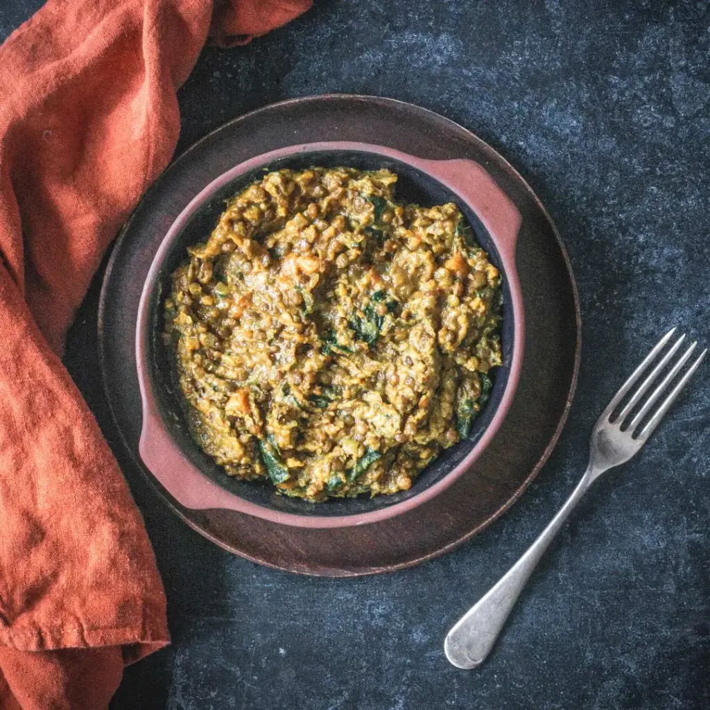 Spinach, sweet potato and green lentil dahl - side dish for 2