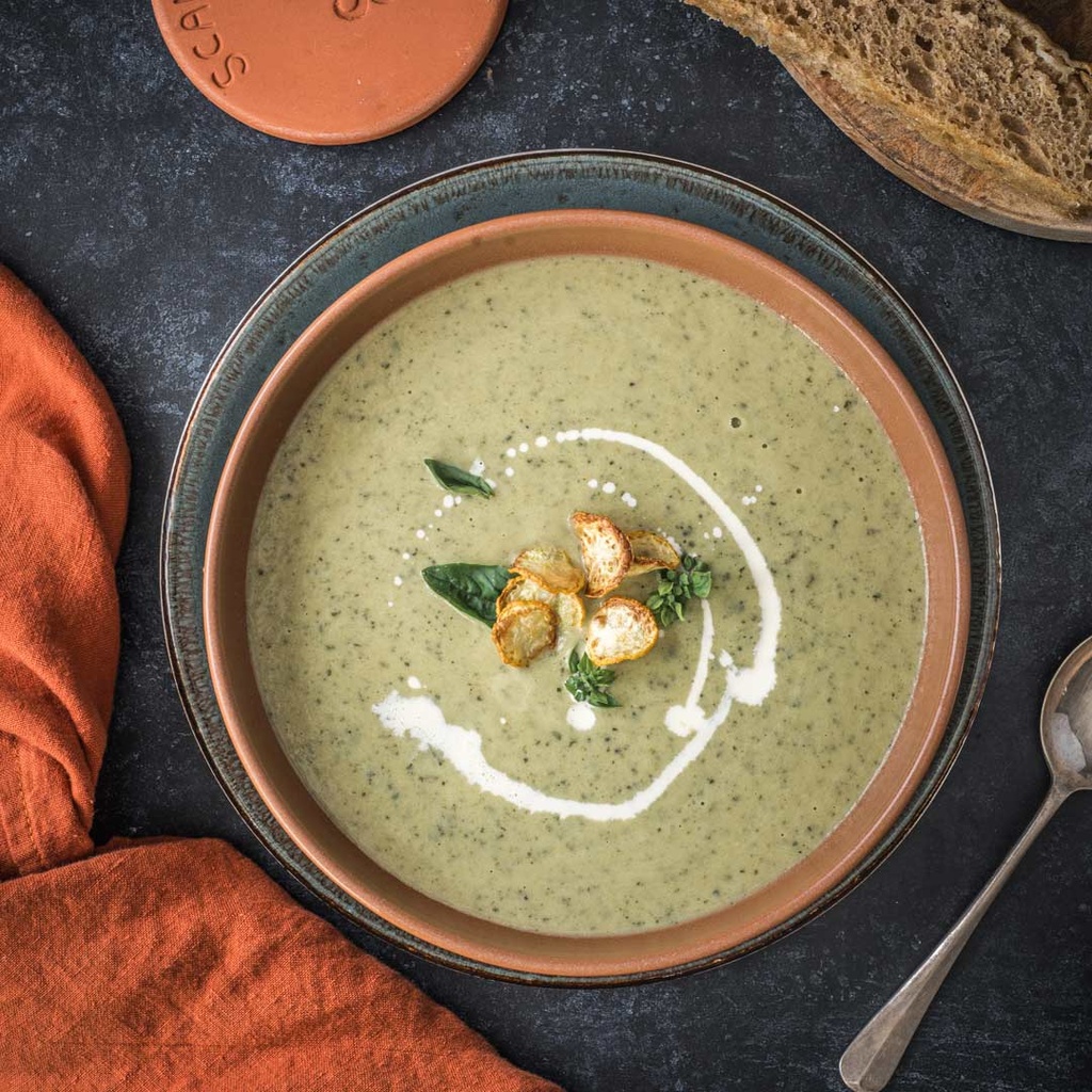Cauliflower and Caer Caradoc velouté (frozen)