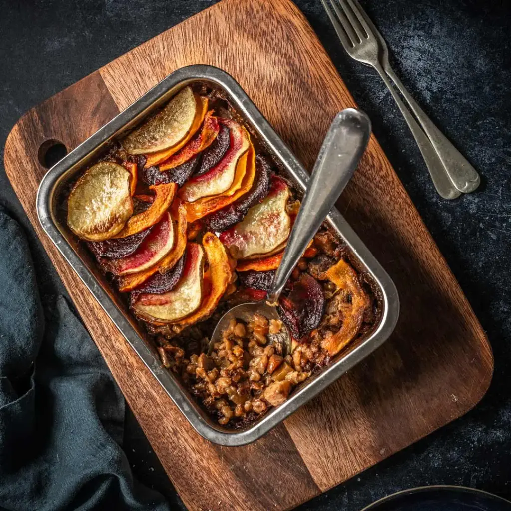 Winter vegetable hotpot (V)