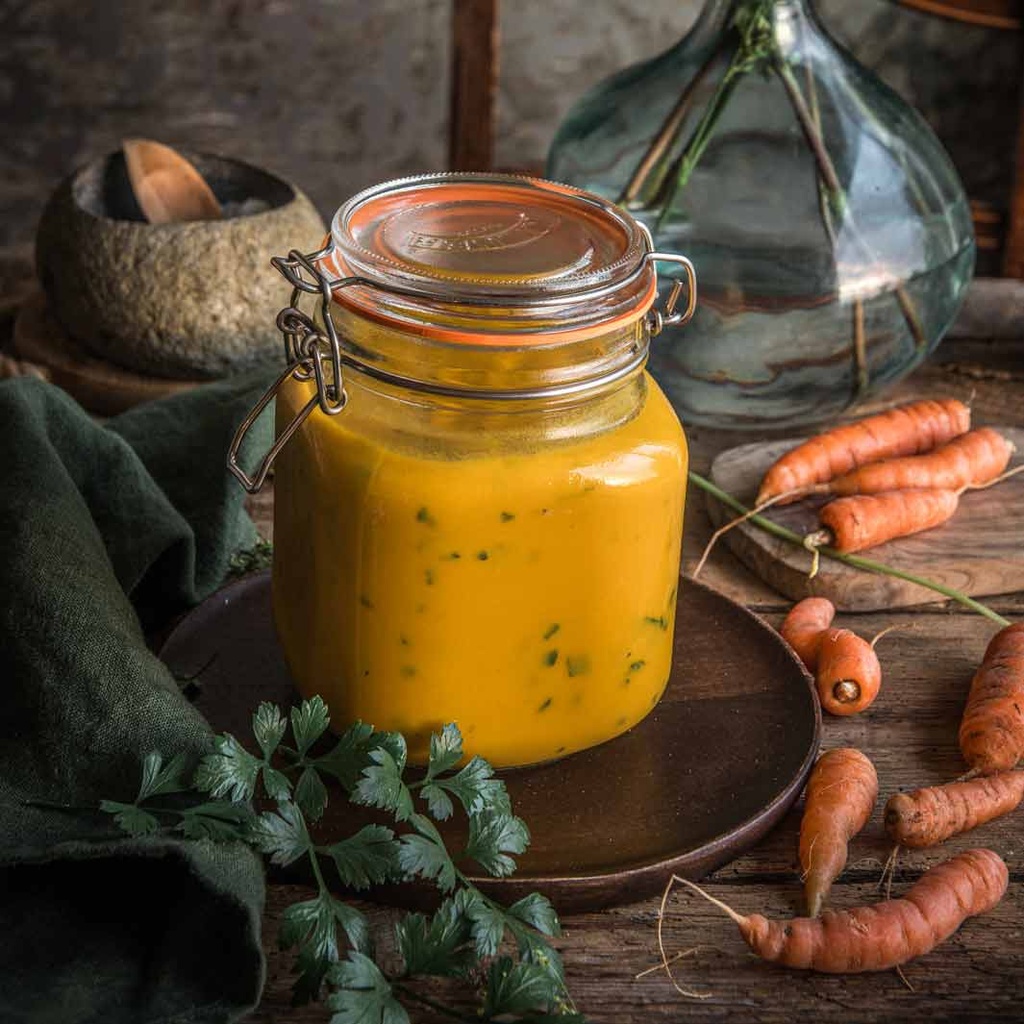Carrot & coriander soup