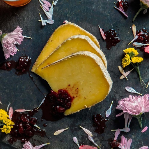 Moyden's Caer Caradoc Cheese 200g